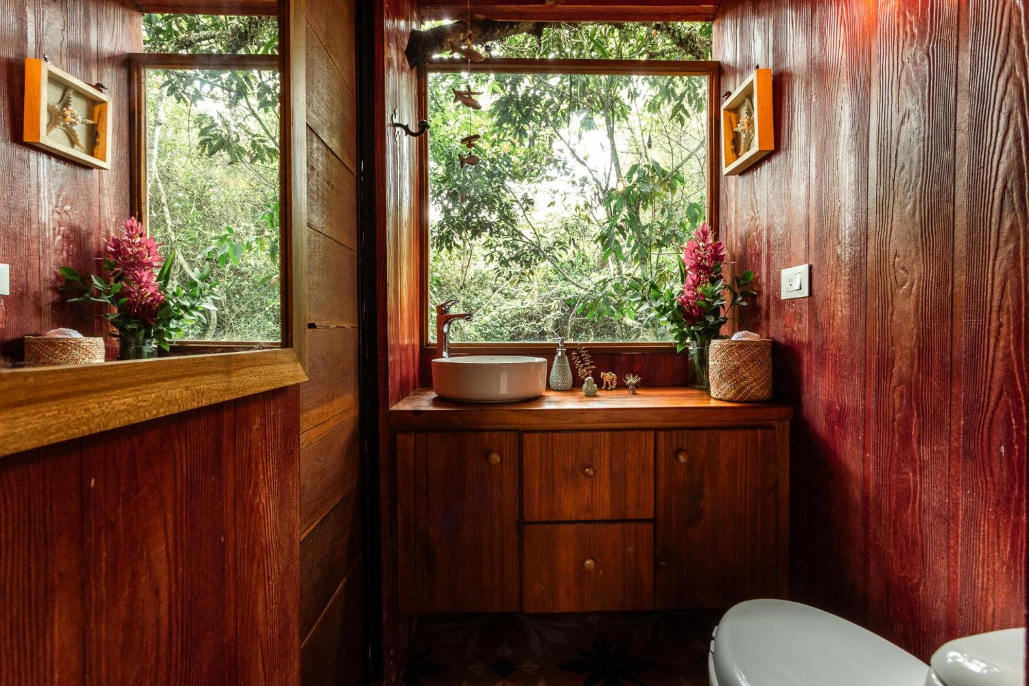Tominejo Ecolodge - Casas En Los Arboles Neira Exteriör bild