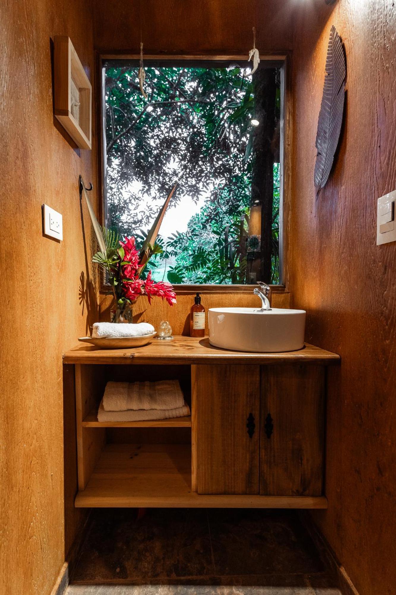 Tominejo Ecolodge - Casas En Los Arboles Neira Exteriör bild